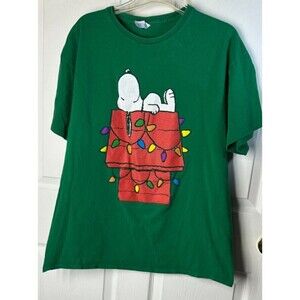 Snoopy Christmas T-Shirt Adult XL Peanuts Dog House Lights Green Graphic Holiday